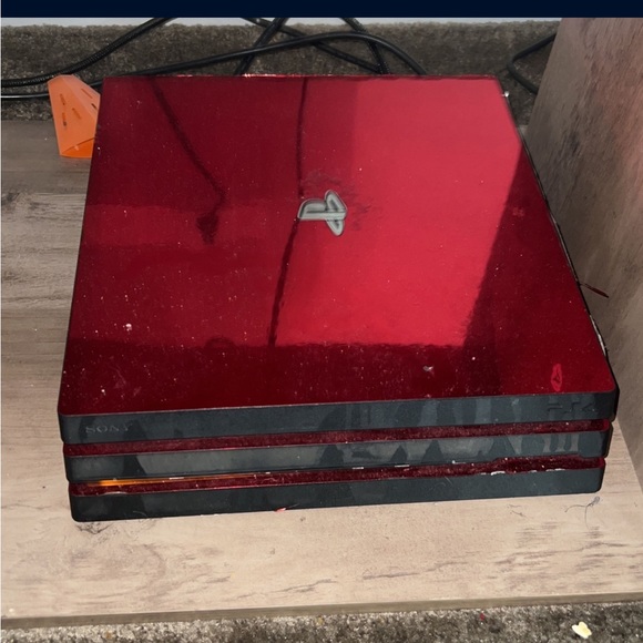 PlayStation 4 PRO 2TB